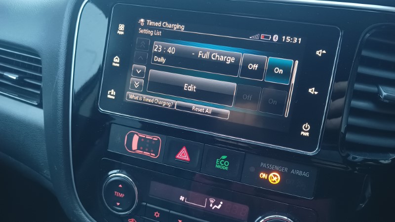 Outlander Phev Stockport Car Sales (14)